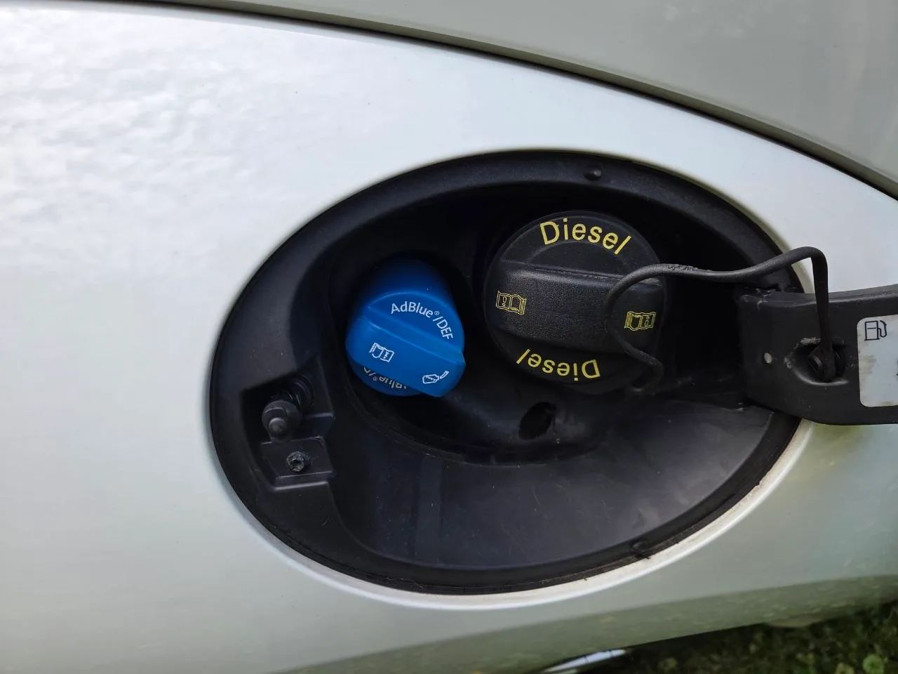 2015 Volkswagen Beetle — photo 17 of 30