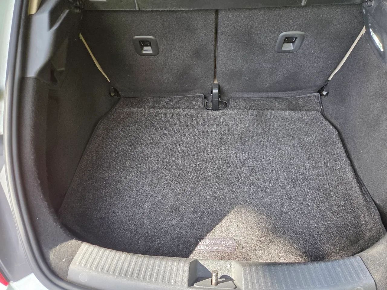 2015 Volkswagen Beetle — photo 29 of 30