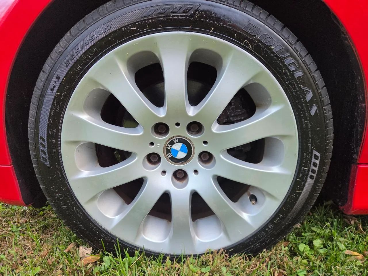 2006 BMW 3 Series 325xi Sedan 4D — photo 17 of 32