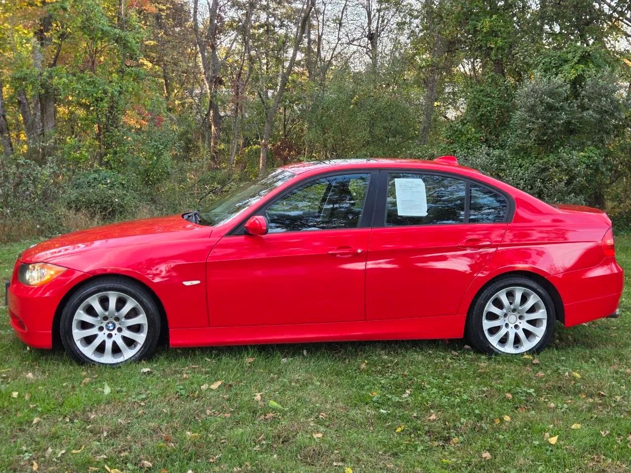 2006 BMW 3 Series 325xi Sedan 4D — photo 4 of 32