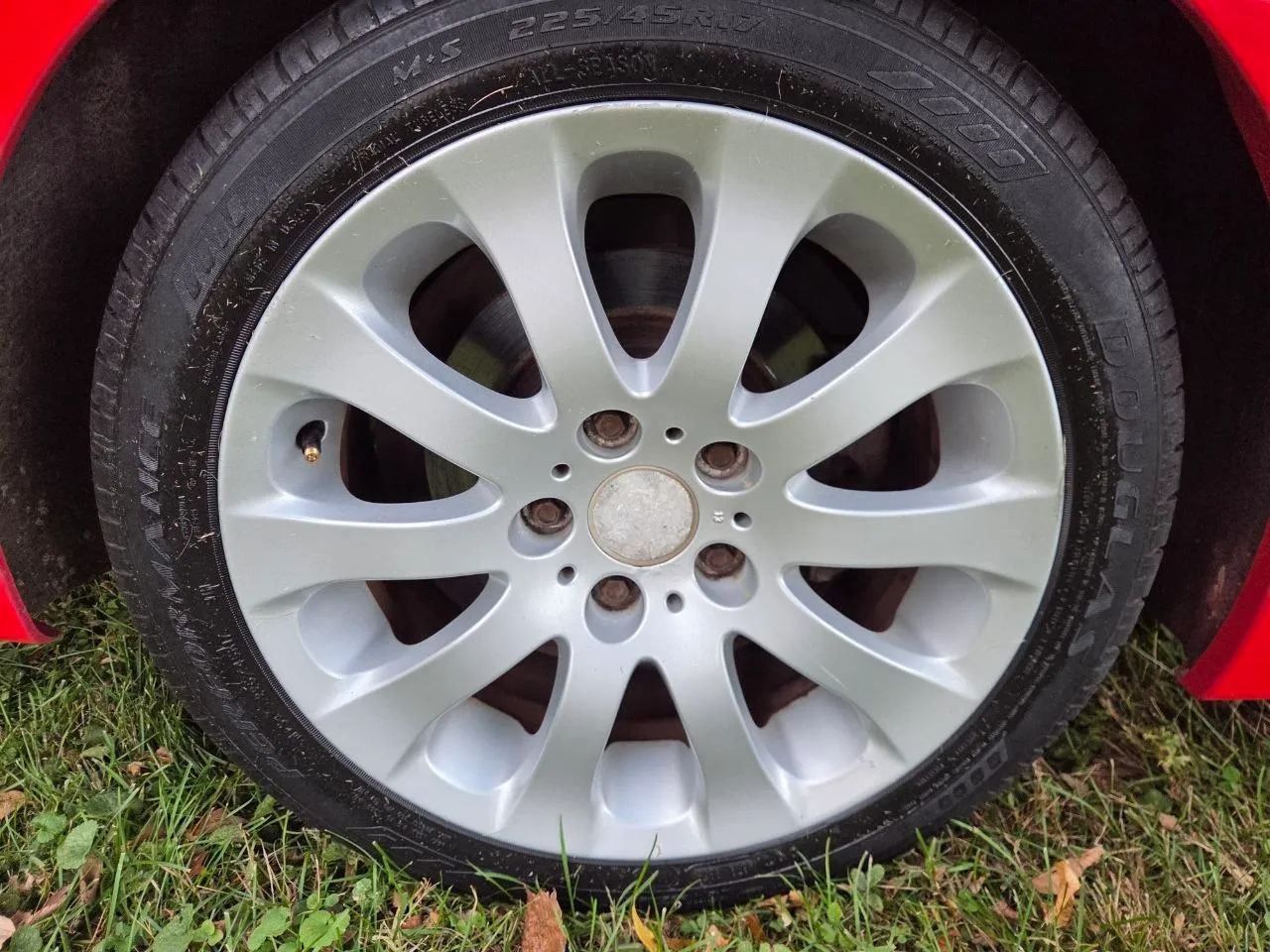 2006 BMW 3 Series 325xi Sedan 4D — photo 20 of 32