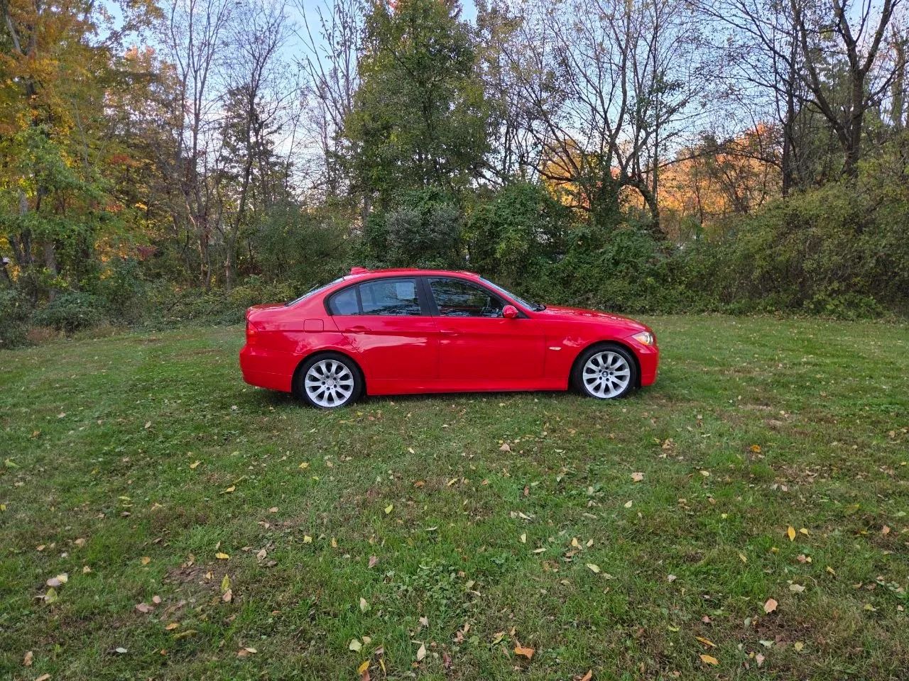 2006 BMW 3 Series 325xi Sedan 4D — photo 11 of 32