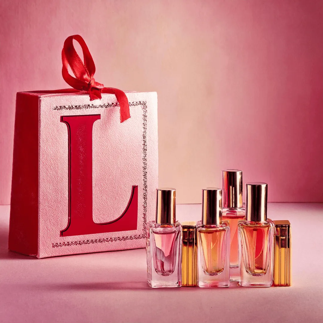 Parfum testers van verschillende luxe geuren, ideaal voor het ontdekken van nieuwe parfums zonder de investering in een full-size flacon.