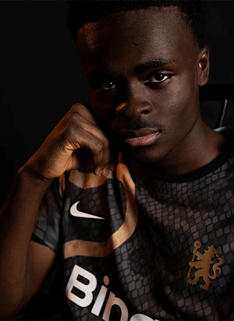 Chelsea animated slideshow showcasing football kit