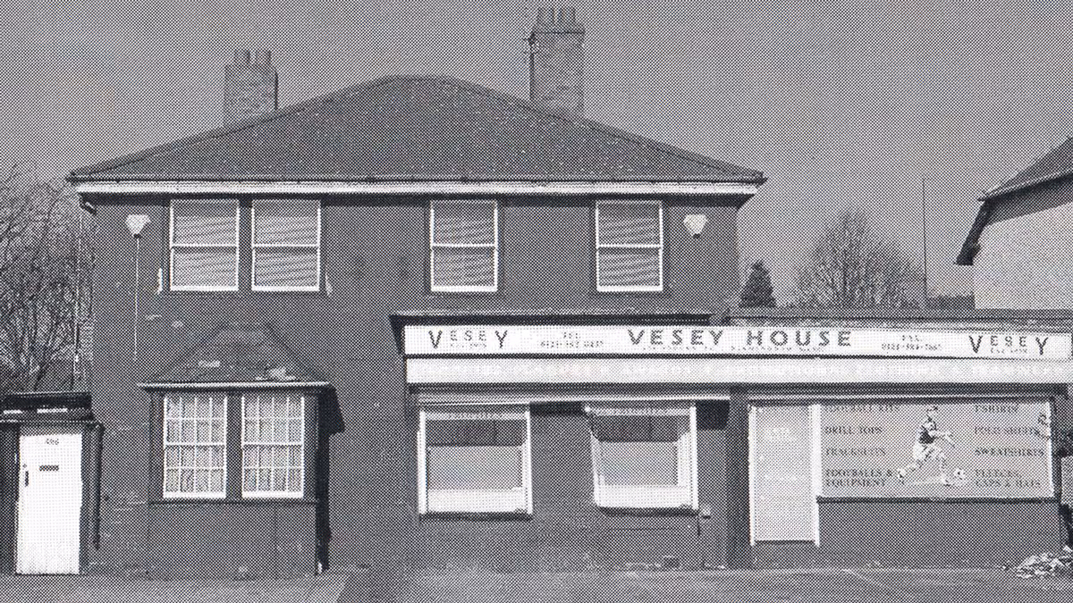 Photograph of the first ever Vesey building in 1997