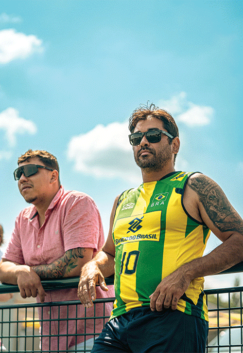 Animated slideshow of Chelsea footballers wearing official uniforms