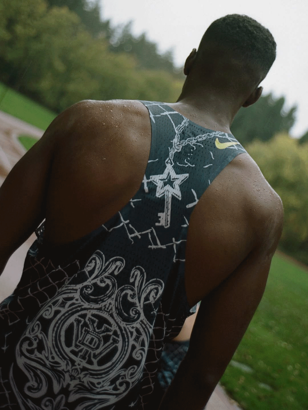 Animated slideshow of Chelsea footballers wearing official uniforms