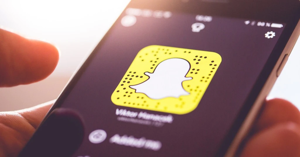 Snapchat tests ‘Sponsored Snaps’ ads in users’ inbox