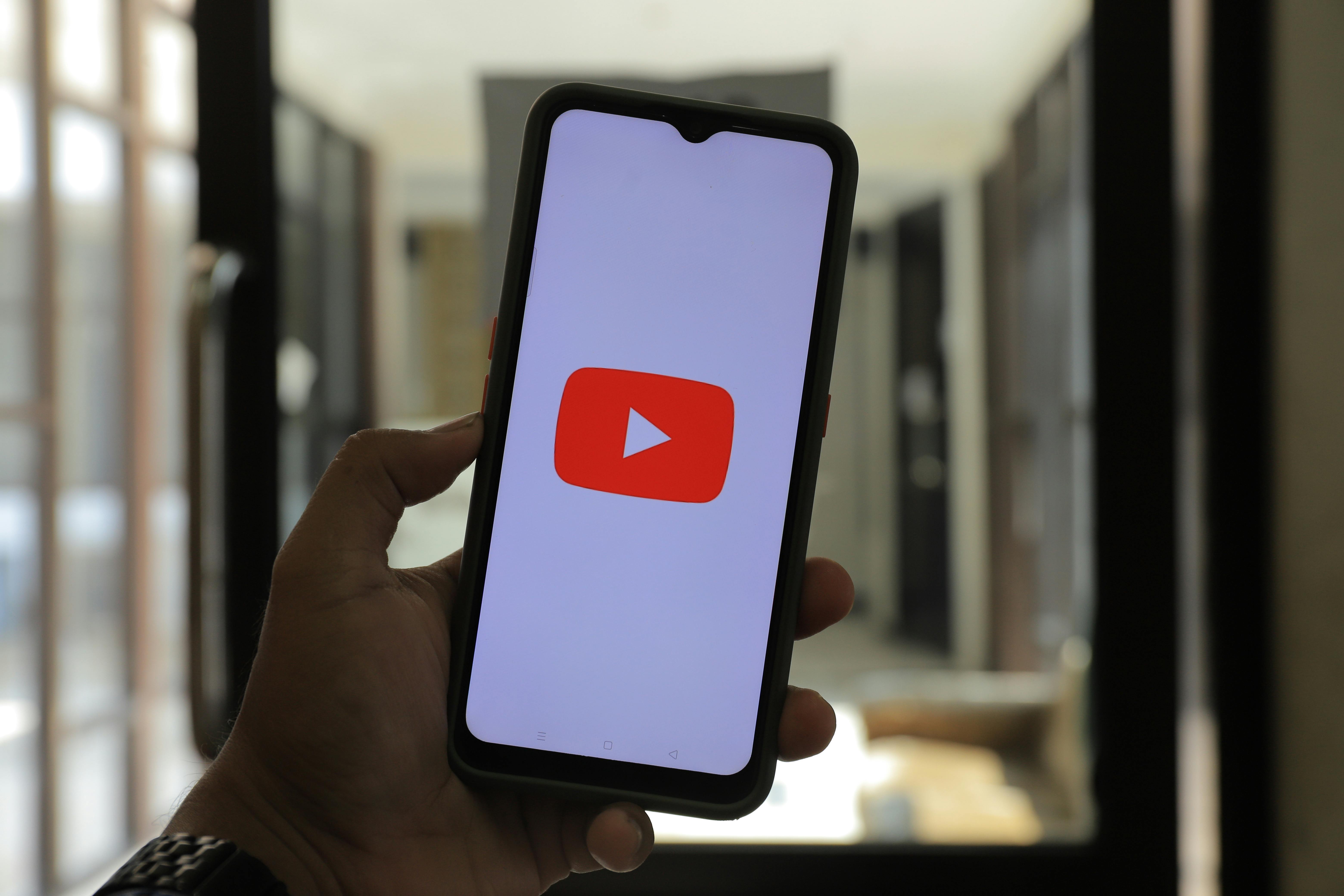 YouTube introduces cost-per-hour Masthead ad format