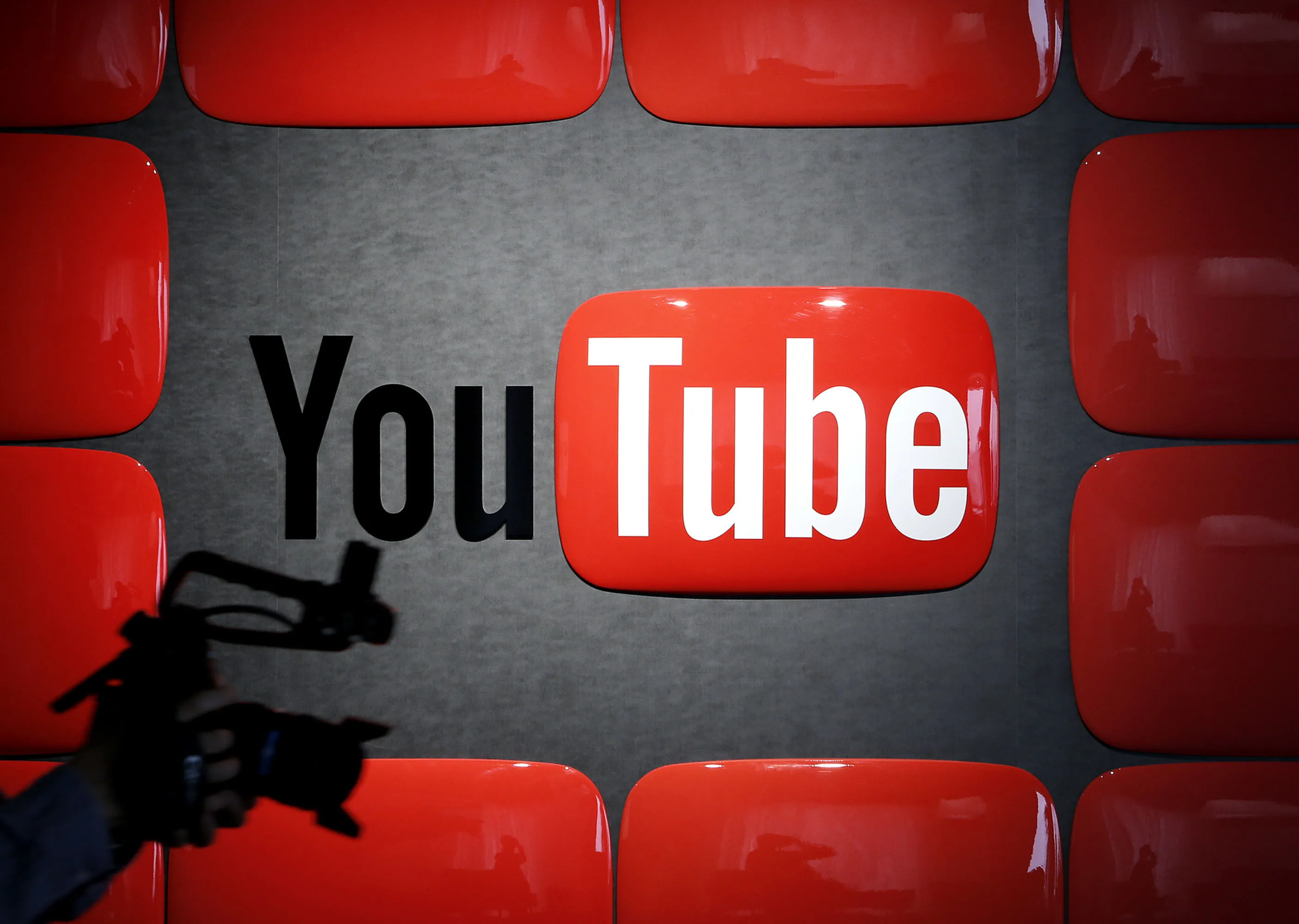 YouTube rolls out ‘pause ads,’ allowing advertisers to display their ads on paused videos