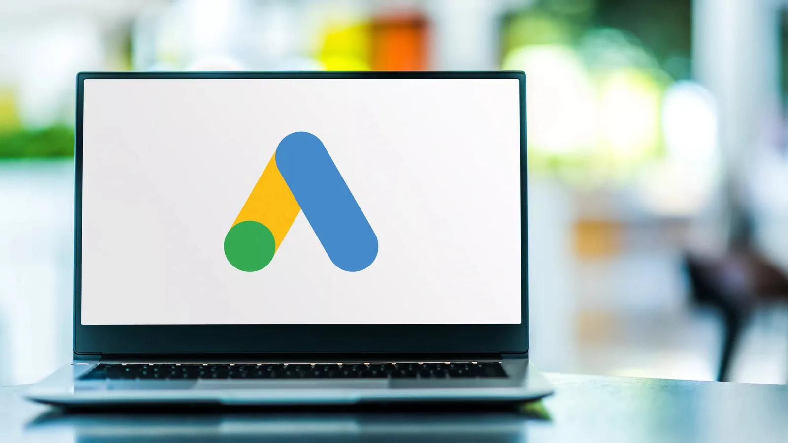 Google Ads launches “conversation started” that directs users to advertisers WhatsApp
