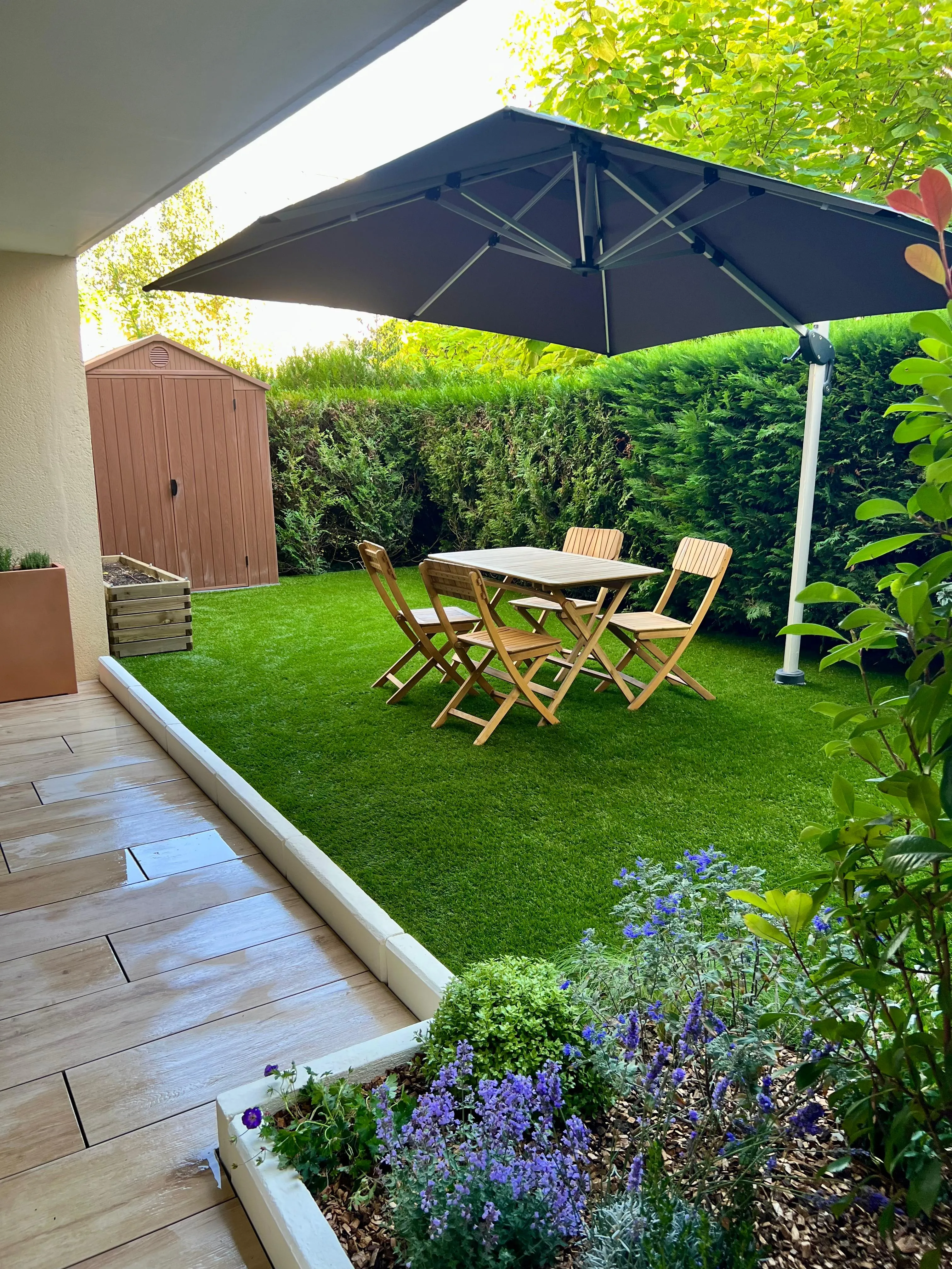 Photo d'un jardin rénové par paysagiste à Paris : Agave Paysage.