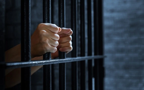 How Long Do You Go to Jail for Domestic Violence in Florida?