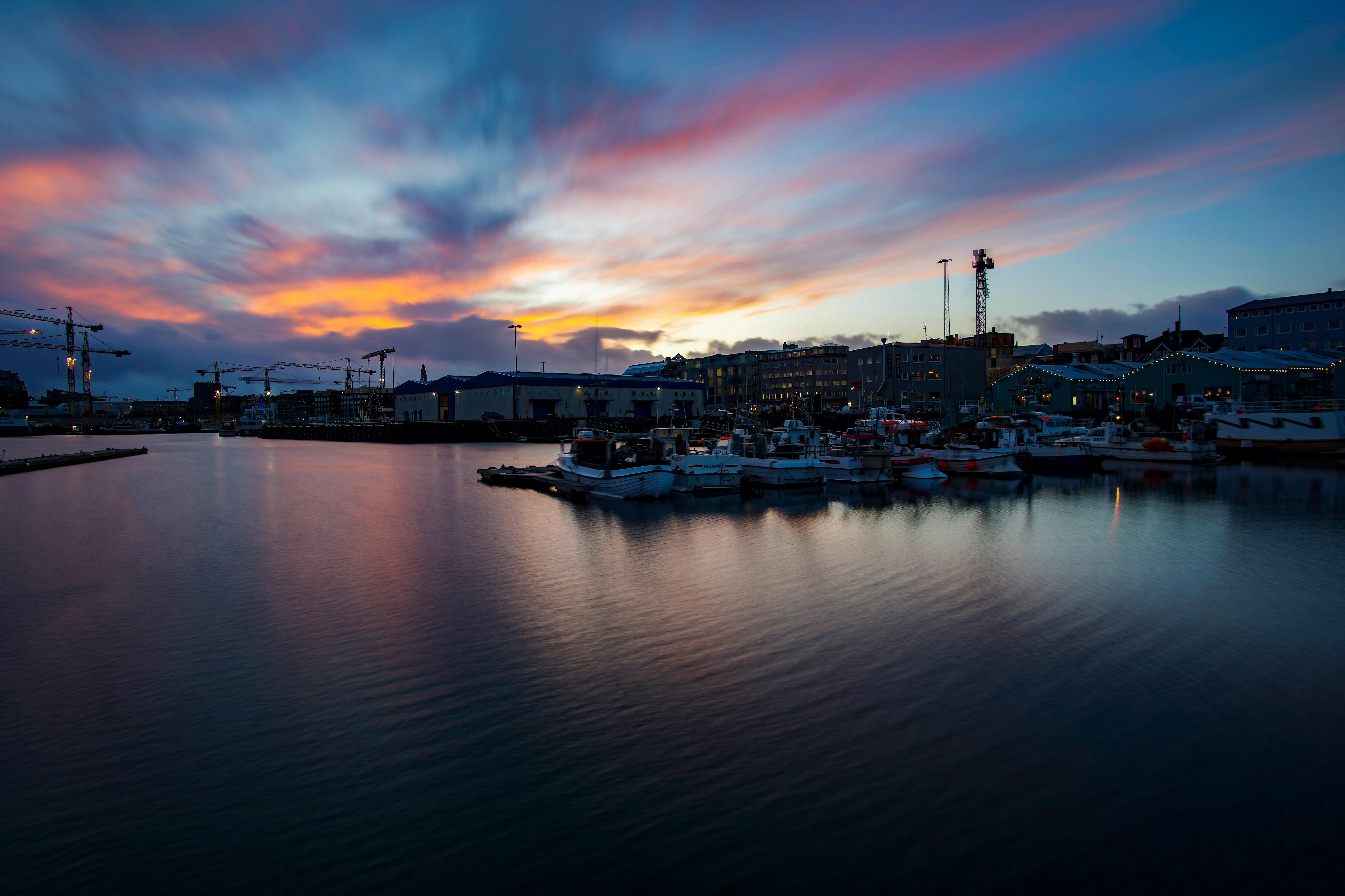 Midnight Sun Iceland: Complete Guide to 24-Hour Daylight