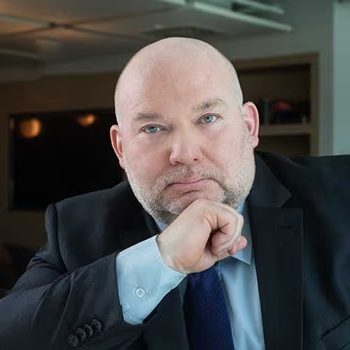 Piotr Karbowy — kurator stolika Facility Management