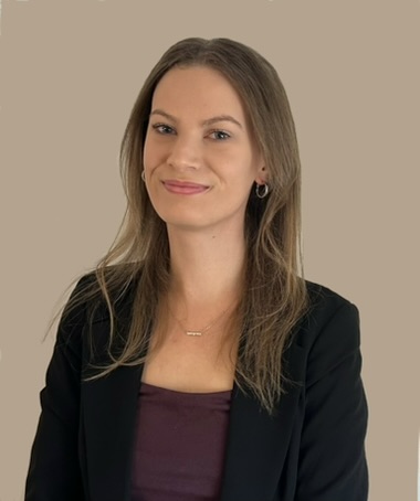 Clara Cusanelli Headshot