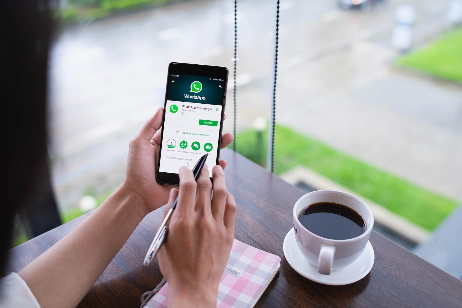 Apa Perbedaan WhatsApp Biasa dan WhatsApp Business?