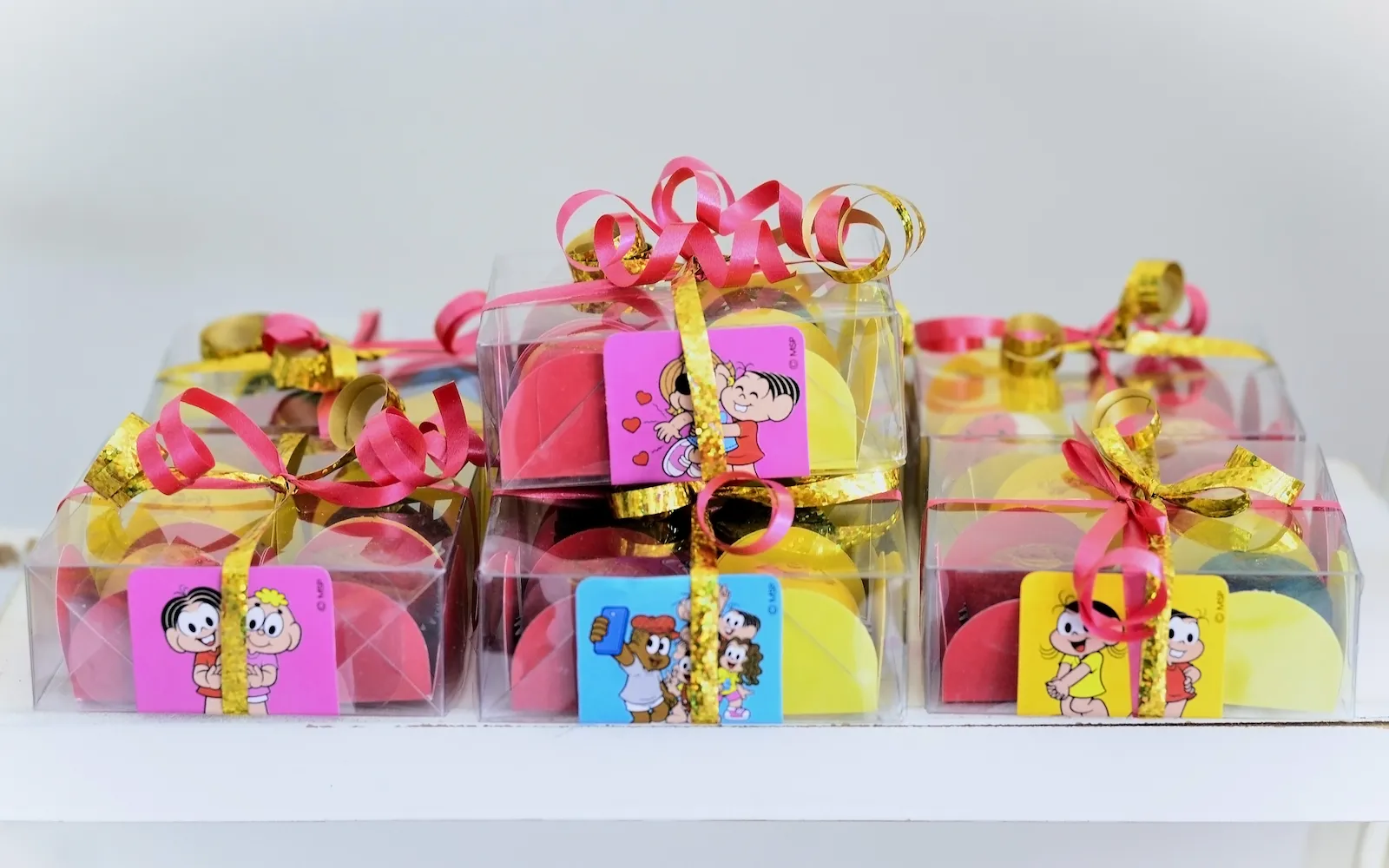 ilustrasi souvenir ulang tahun anak