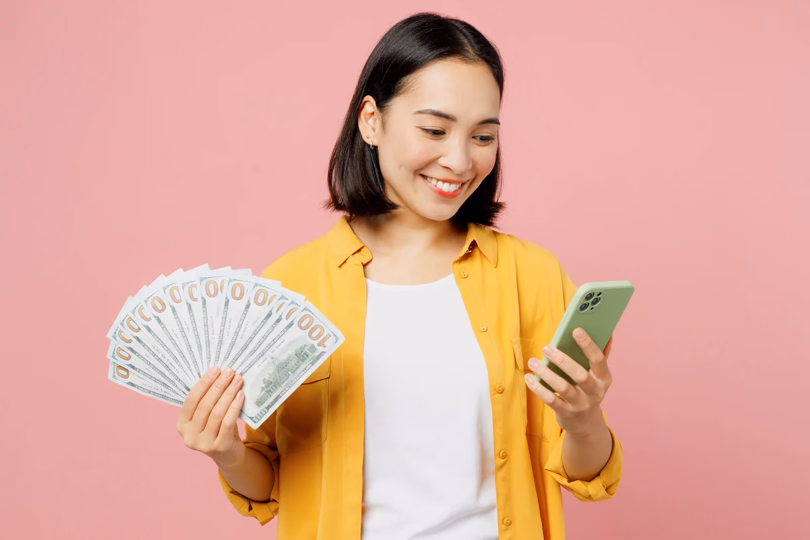 Tips Aman Melakukan Pengiriman Uang Internasional