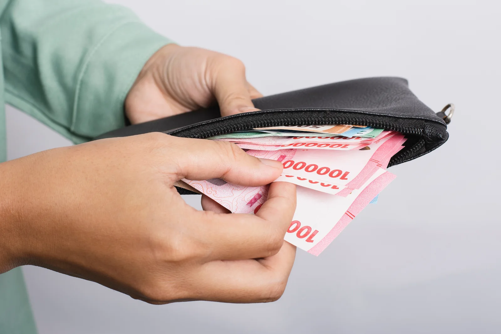 Contoh dan Jenis Transaksi pada Over-the-Counter