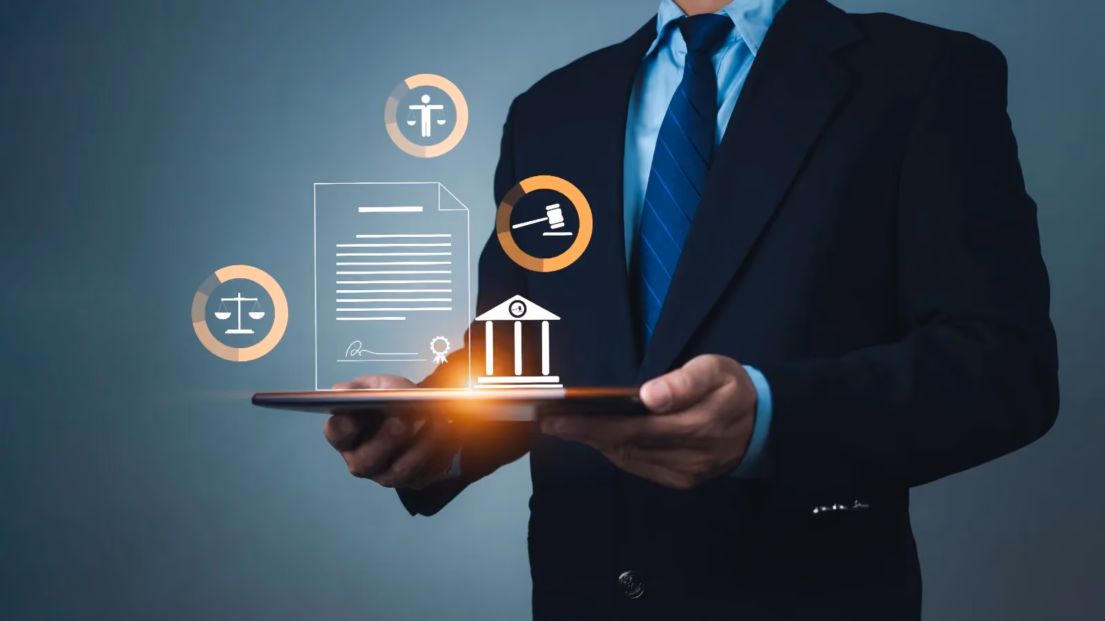 Ilustrasi kepatuhan regulasi Bank Indonesia pada layanan pembayaran digital, menampilkan seorang profesional memegang tablet dengan ikon hukum, dokumen regulasi, dan institusi keuangan sebagai simbol keamanan dan perizinan resmi.