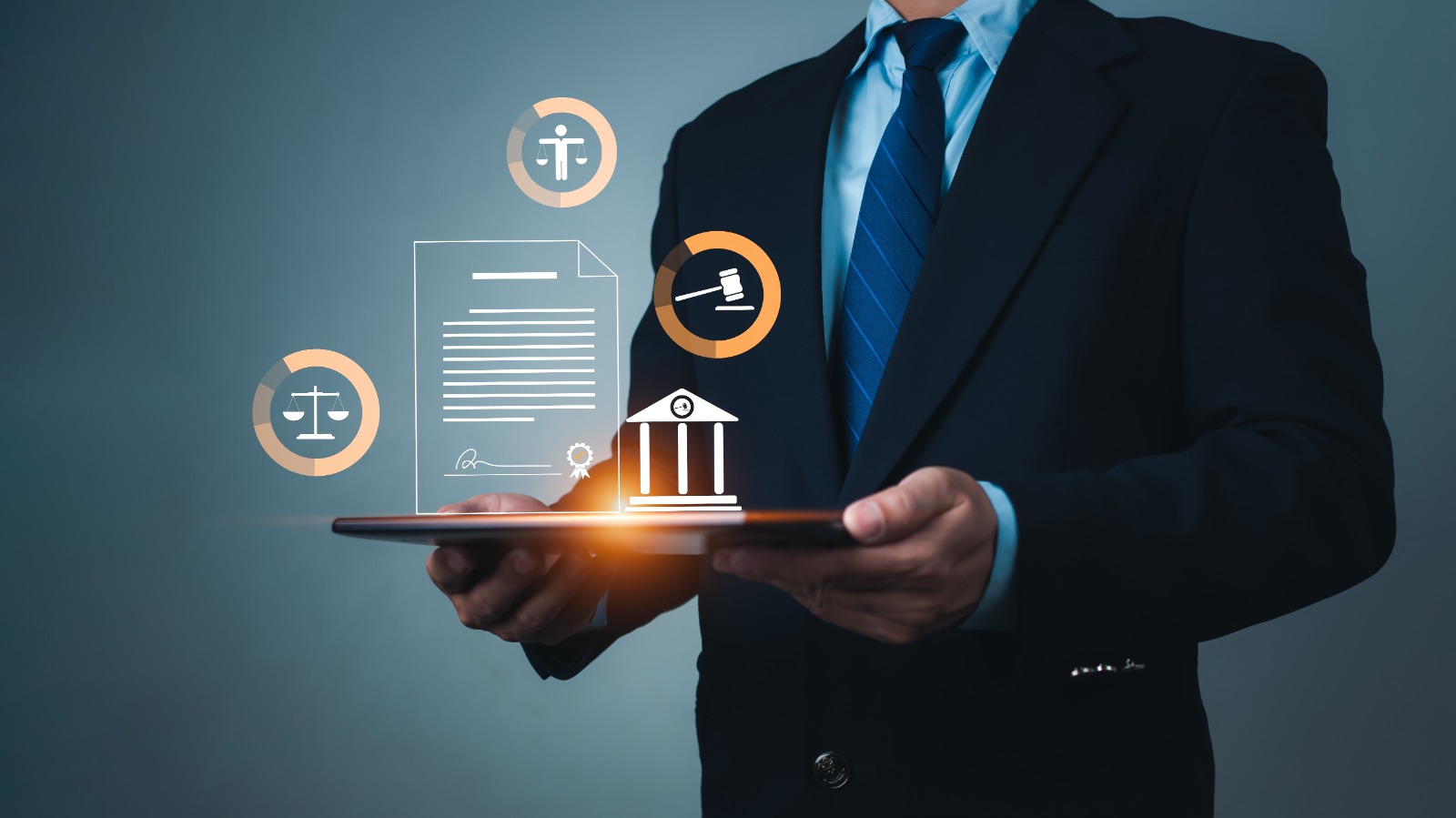 Ilustrasi kepatuhan regulasi Bank Indonesia pada layanan pembayaran digital, menampilkan seorang profesional memegang tablet dengan ikon hukum, dokumen regulasi, dan institusi keuangan sebagai simbol keamanan dan perizinan resmi.