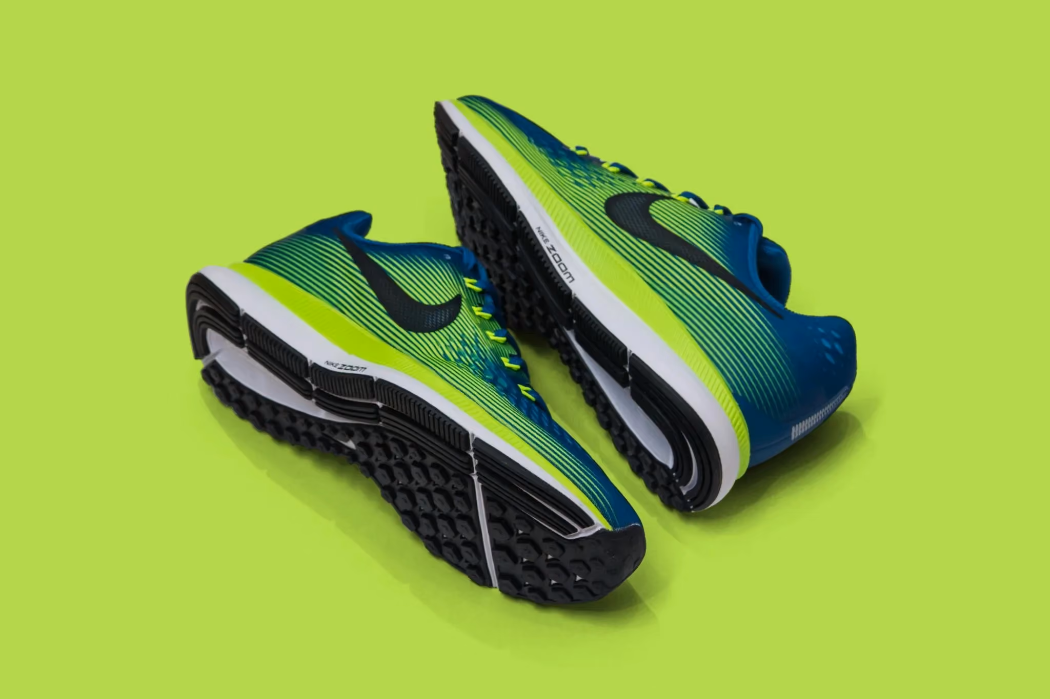sepatu olahraga contoh segmentasi pasar