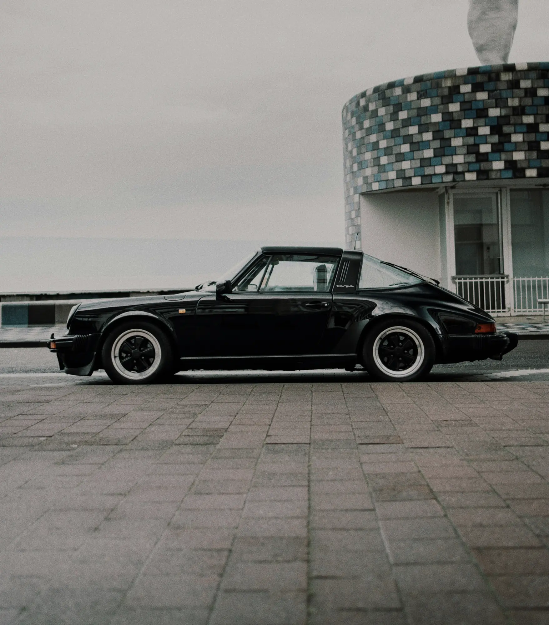 PORSCHE 911 SC TARGA