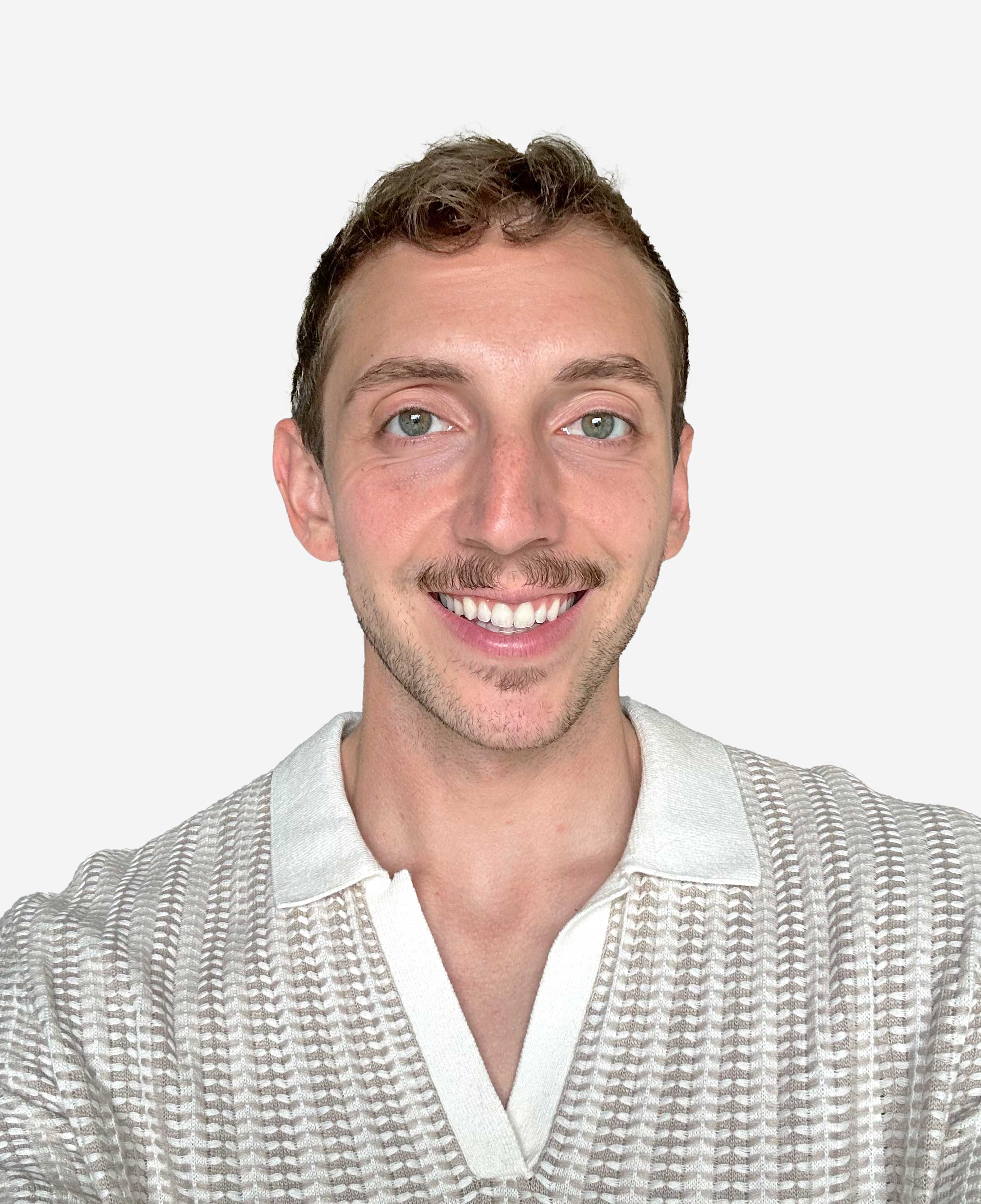 Cameron Luiza Headshot