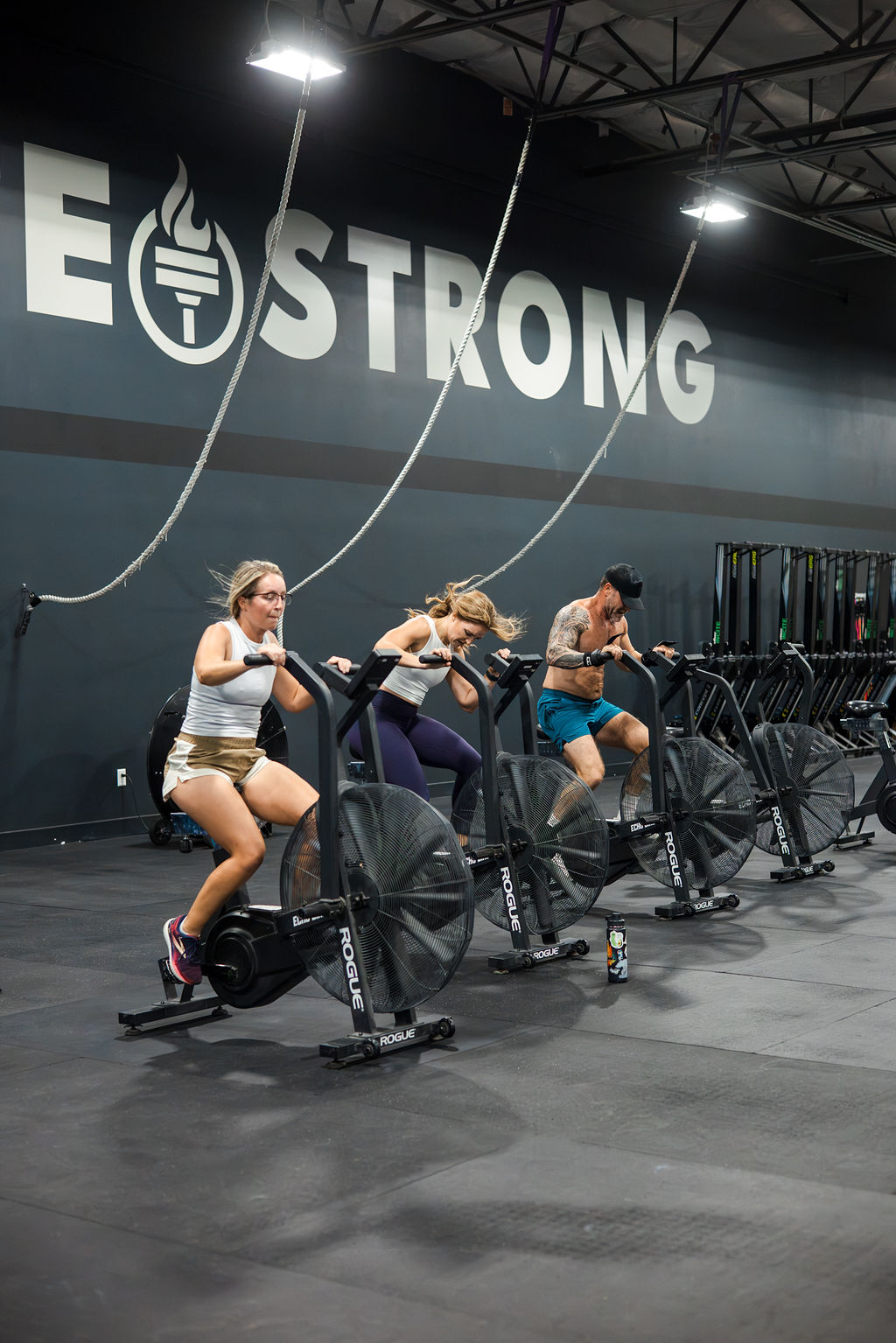 CrossFit Incite Grand Reopening Lift Off event crowd and vendors