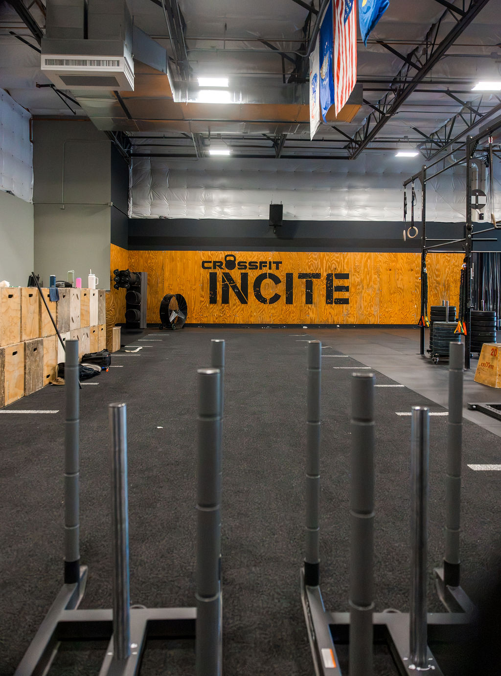 Athlete lifting weights at the CrossFit Incite Grand Reopening Lift Off