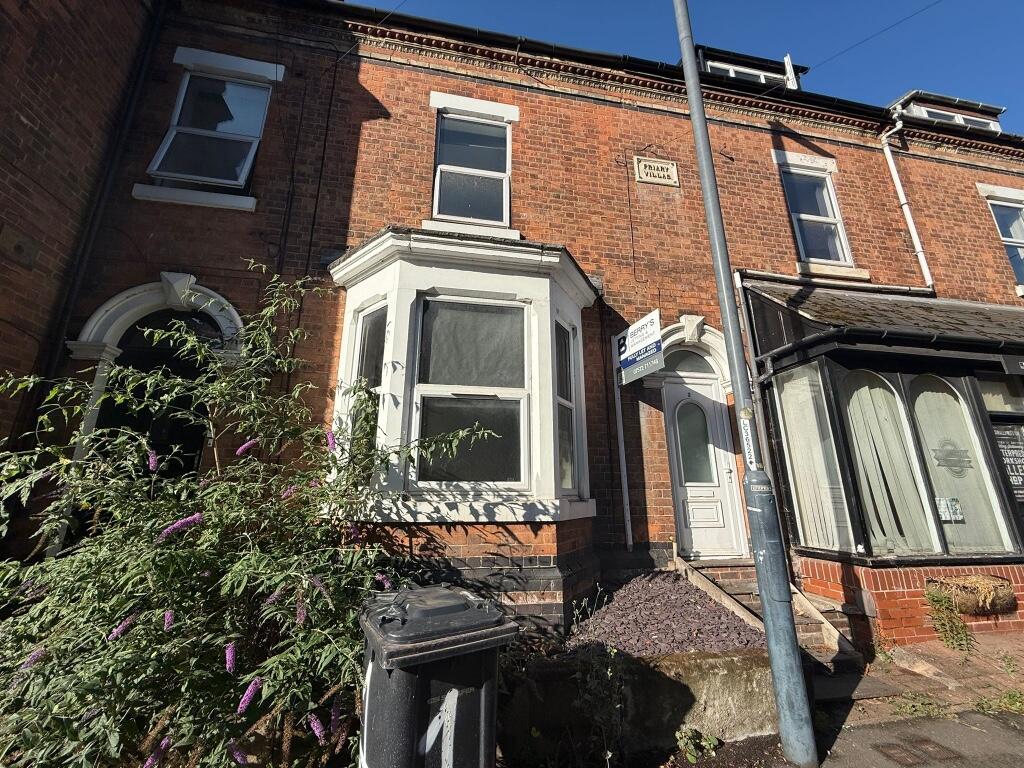2A Friary Street - Room 1
