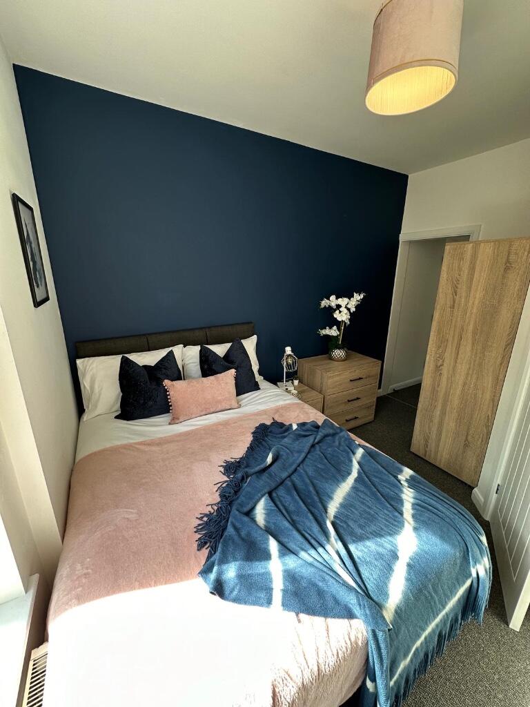 Brough Street - Room 3