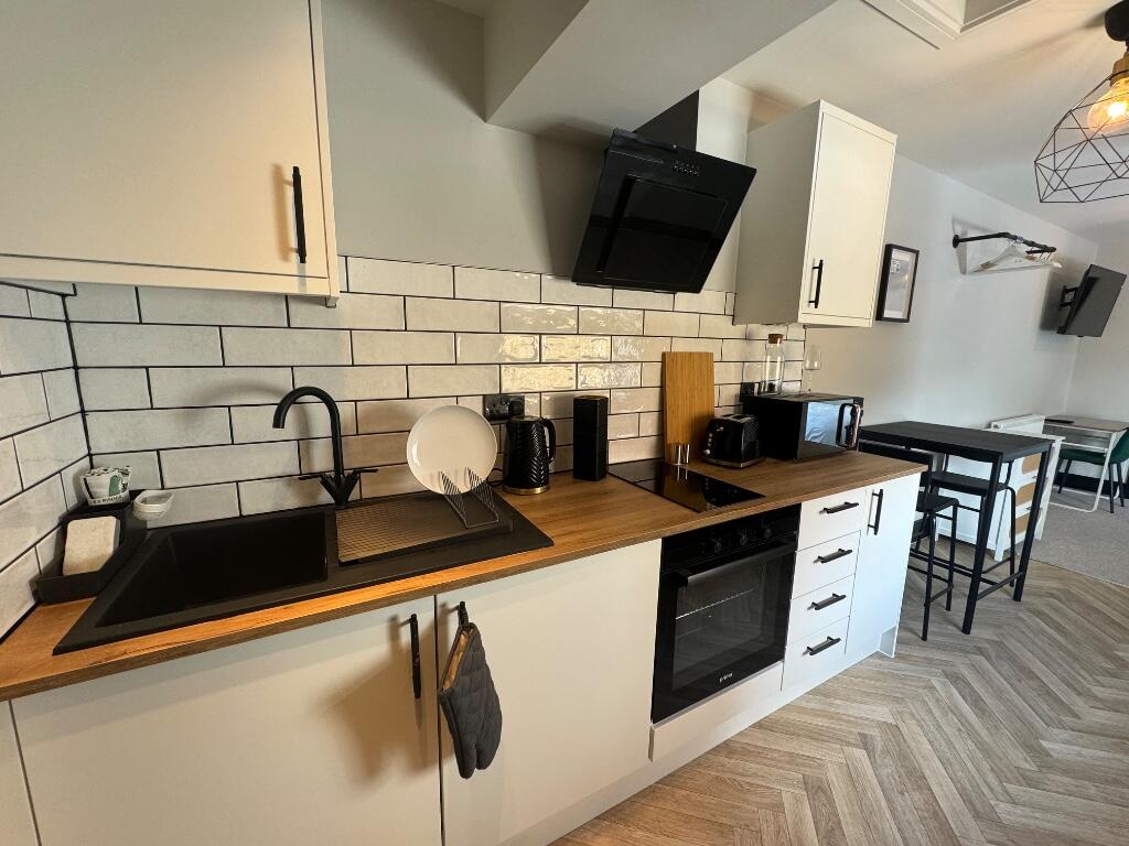 244 Cotmanhay Road - Studio 2