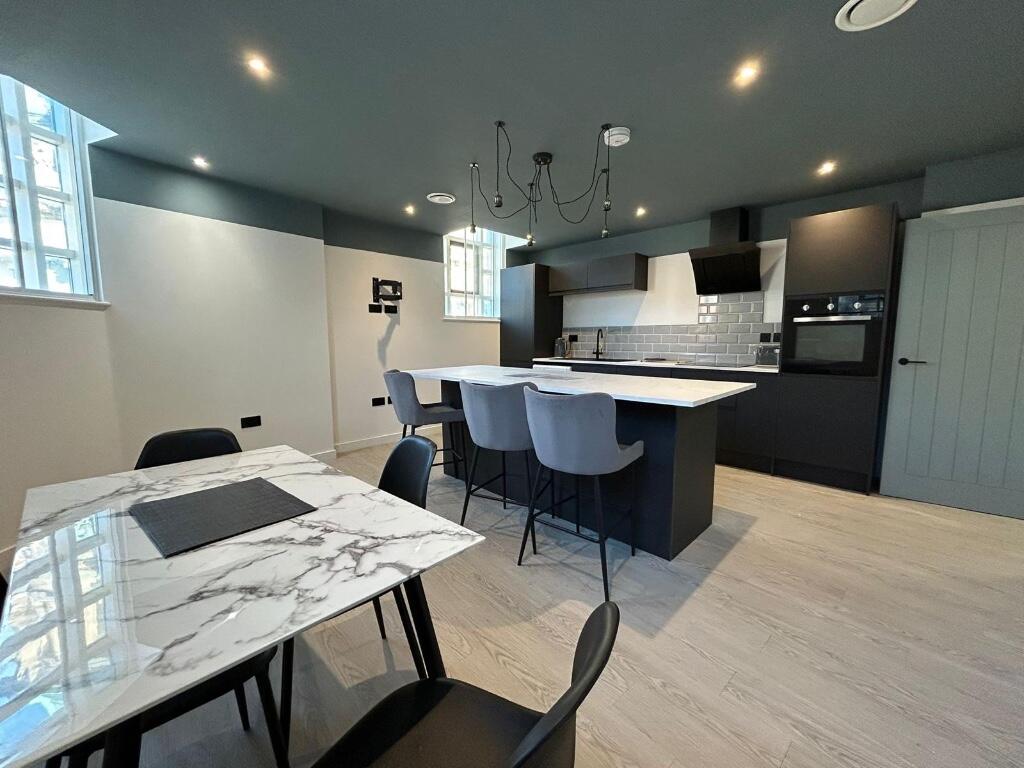 1-3 Albion Street - Flat 3, Room 1