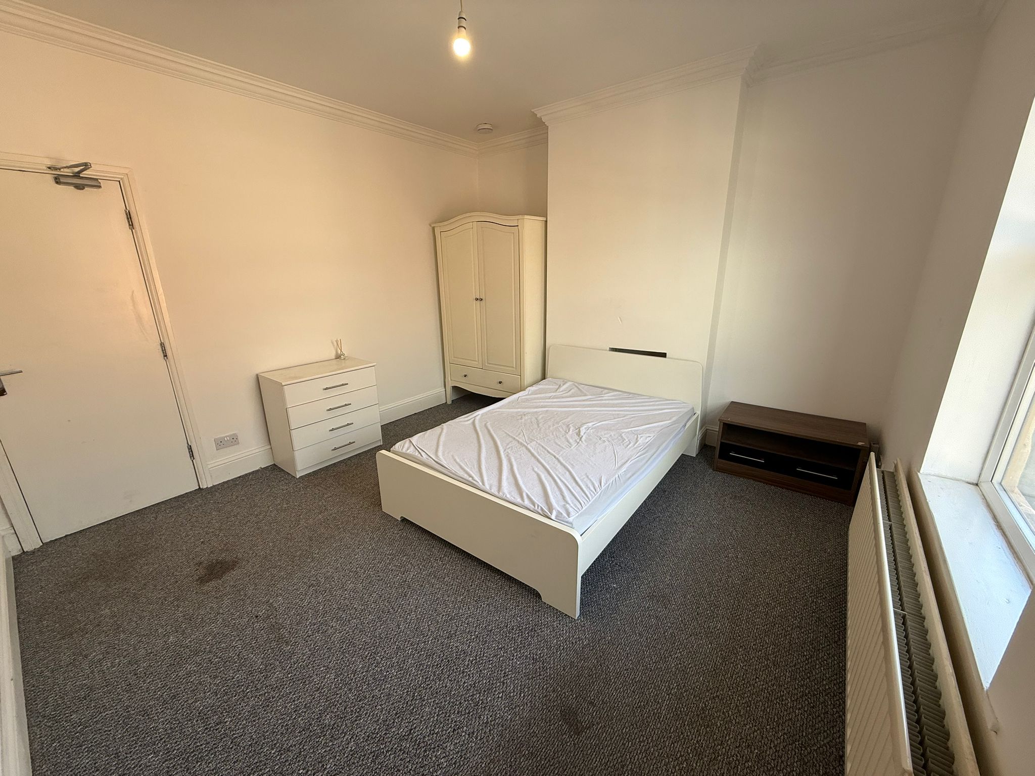 44 Radbourne Street - Room 2 