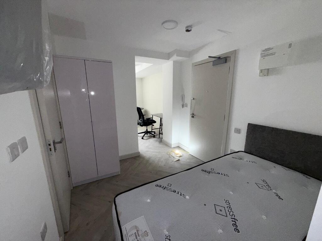 Victoria House - Premium Studio