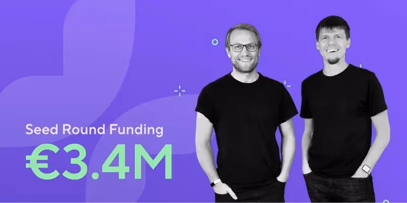 Gründer von Tomorrow University feiern €3,4M Finanzierung vor lila Hintergrund