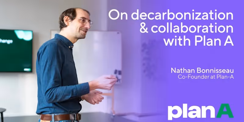 Nathan Bonnisseau präsentiert über Dekarbonisierung und Zusammenarbeit mit Plan A.