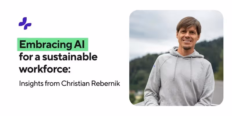 Christian Rebernik in einem grauen Hoodie neben dem Text „Für eine nachhaltige Arbeitswelt: KI nutzen“.