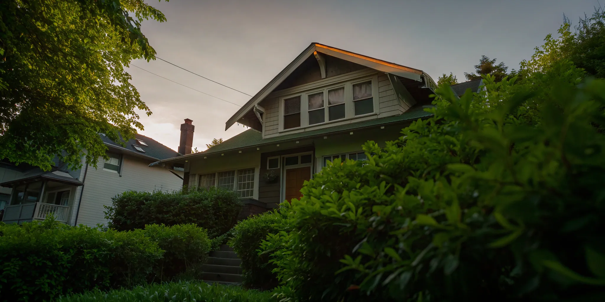 A Seattle craftsman home after a successful home renovation project with Realm.
