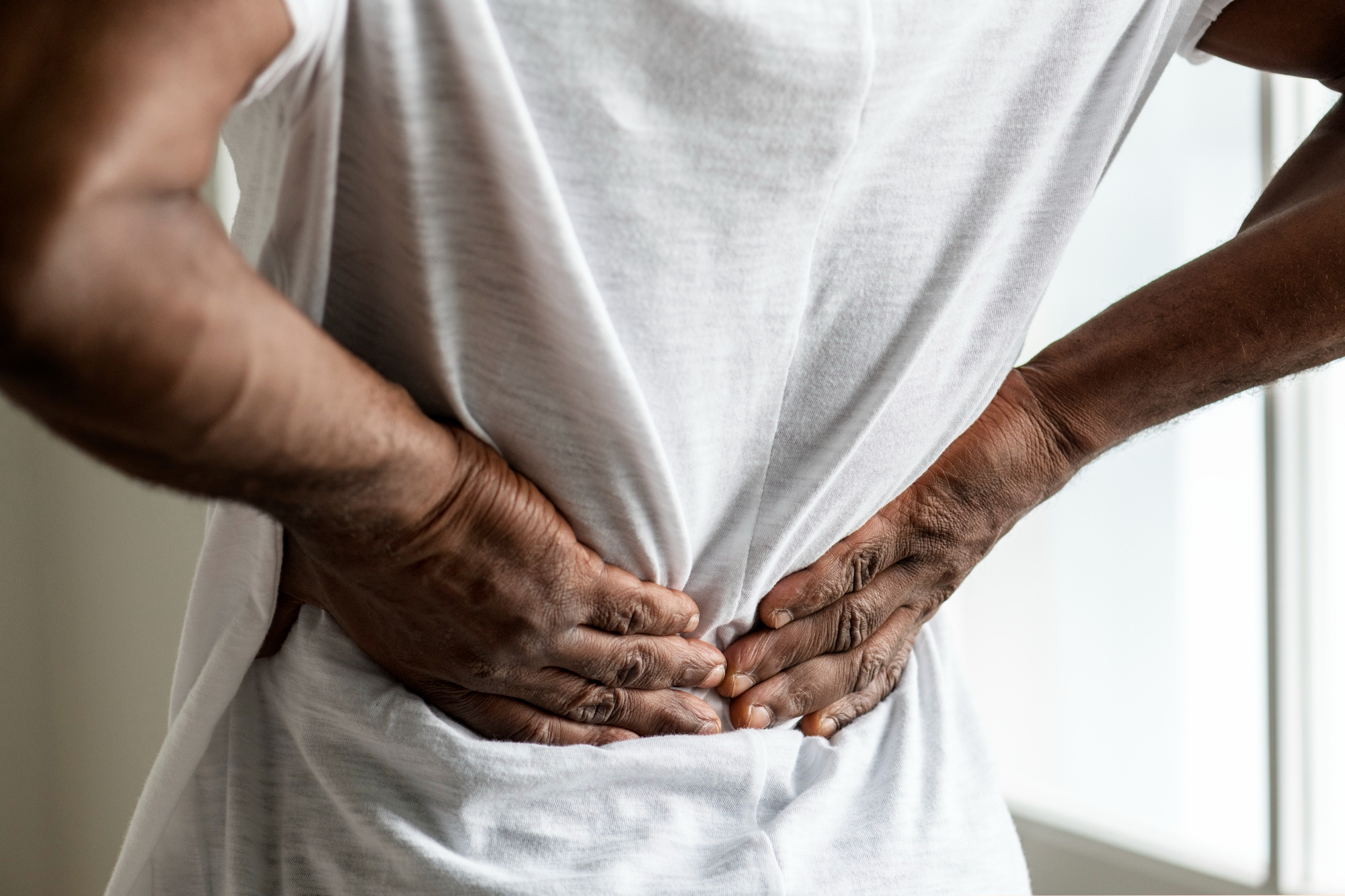 Hernie discale : la chiropraxie peut-elle aider ?