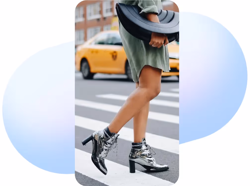 Teamwork à la Mode: Seamless Social Collaboration at Rent the Runway