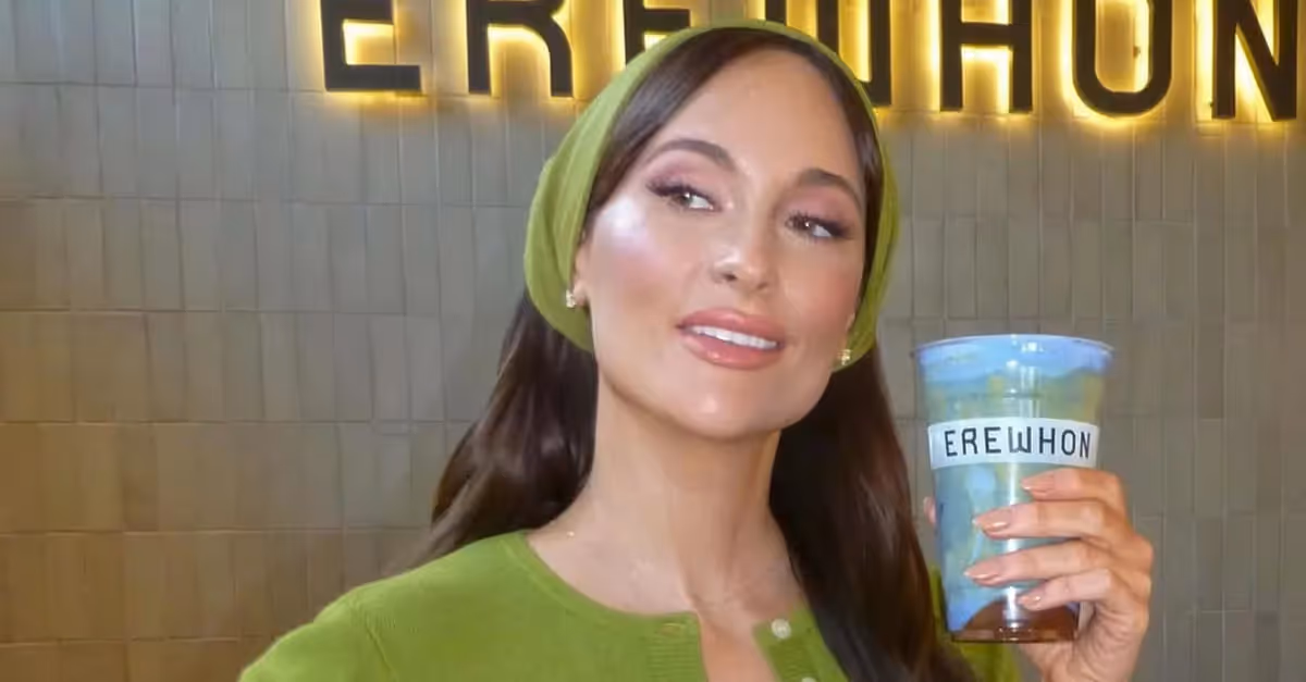 kasey musgraves holding Erewhon smoothie blog header