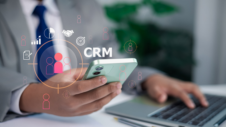 Bi-directional communication between the CRM and conversational AI texting
