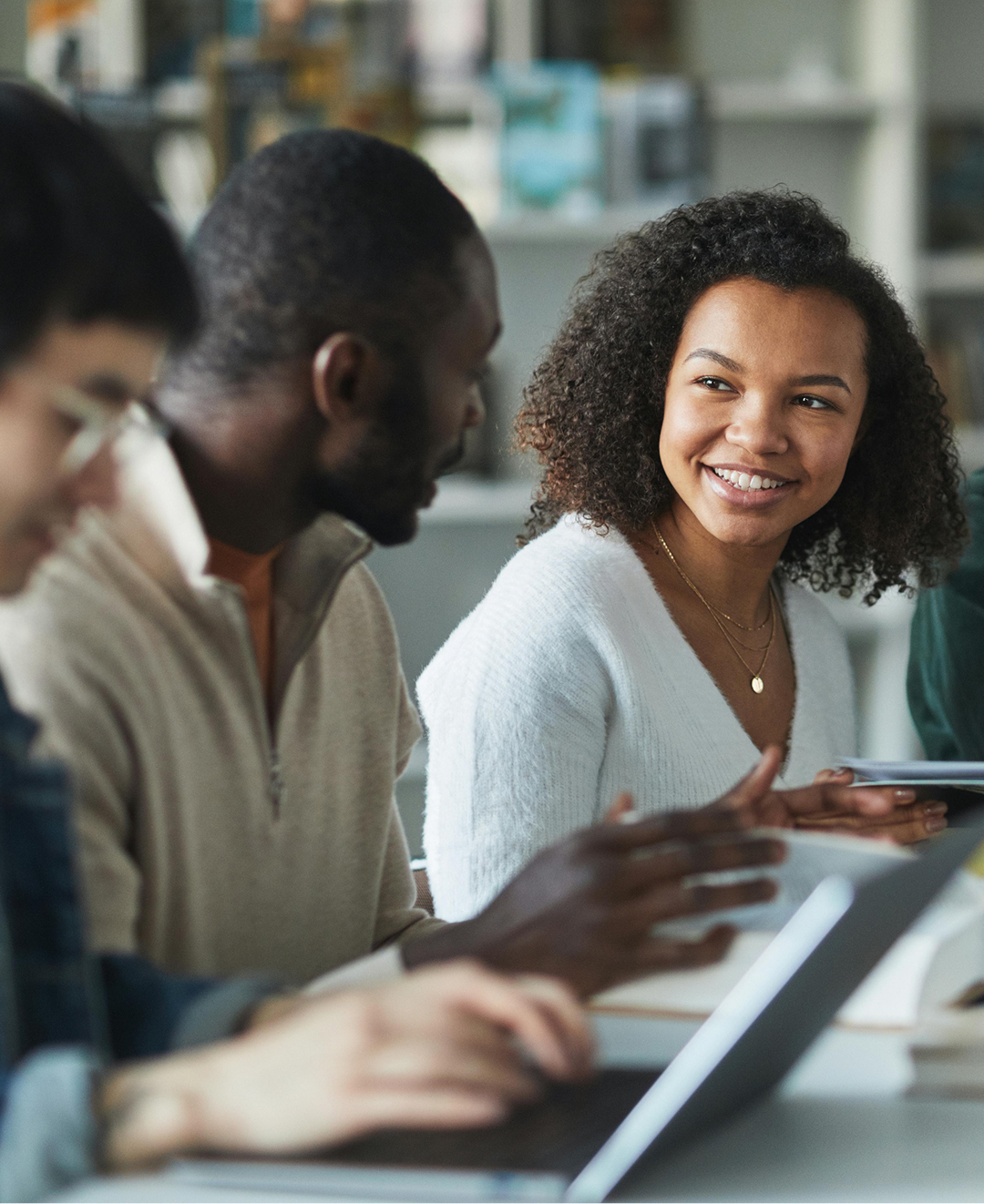 Give contact centers operators back time with HiringBranch.