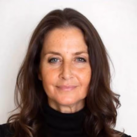 Antonia Manoochehri