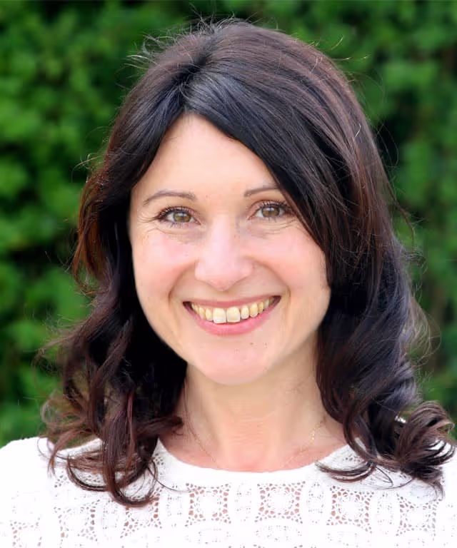Dr Lydia Robertson