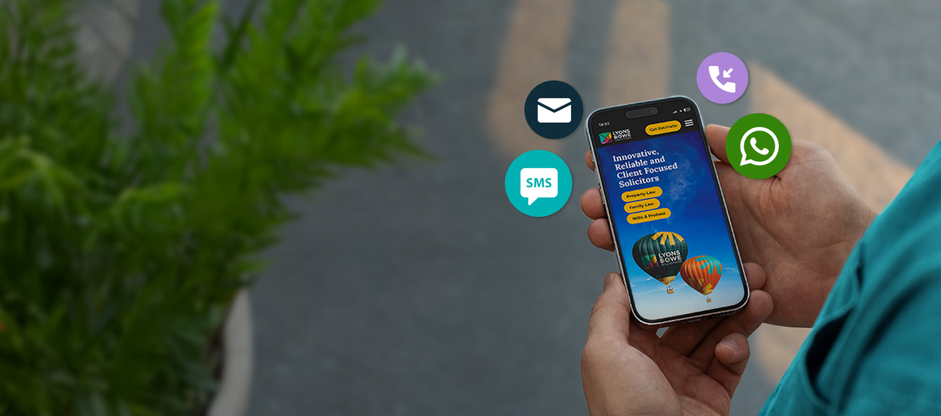 Main image with contact icons