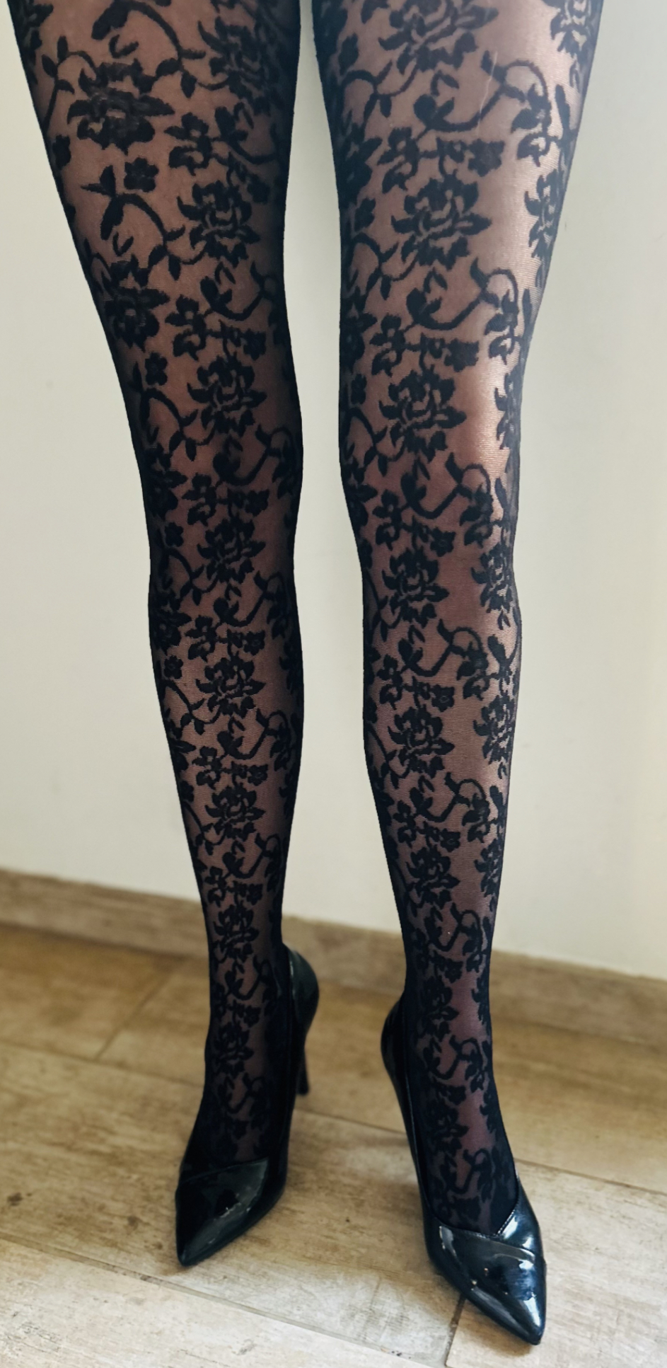 Eleganteazy Coffret de 5 petits écrins & 1 collant fantaisie au choix